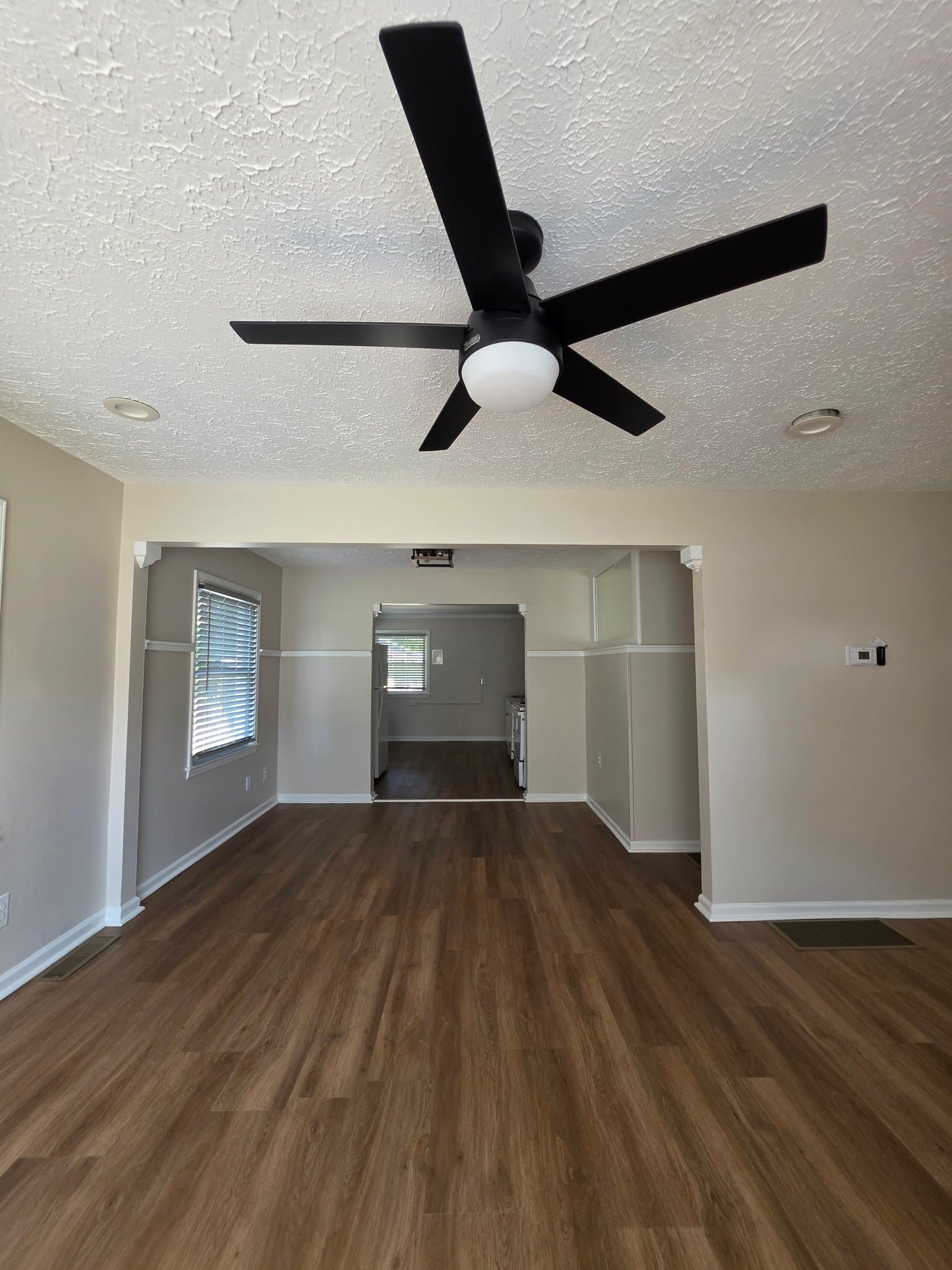 Louisville House: 4007 Glenhurst Ave