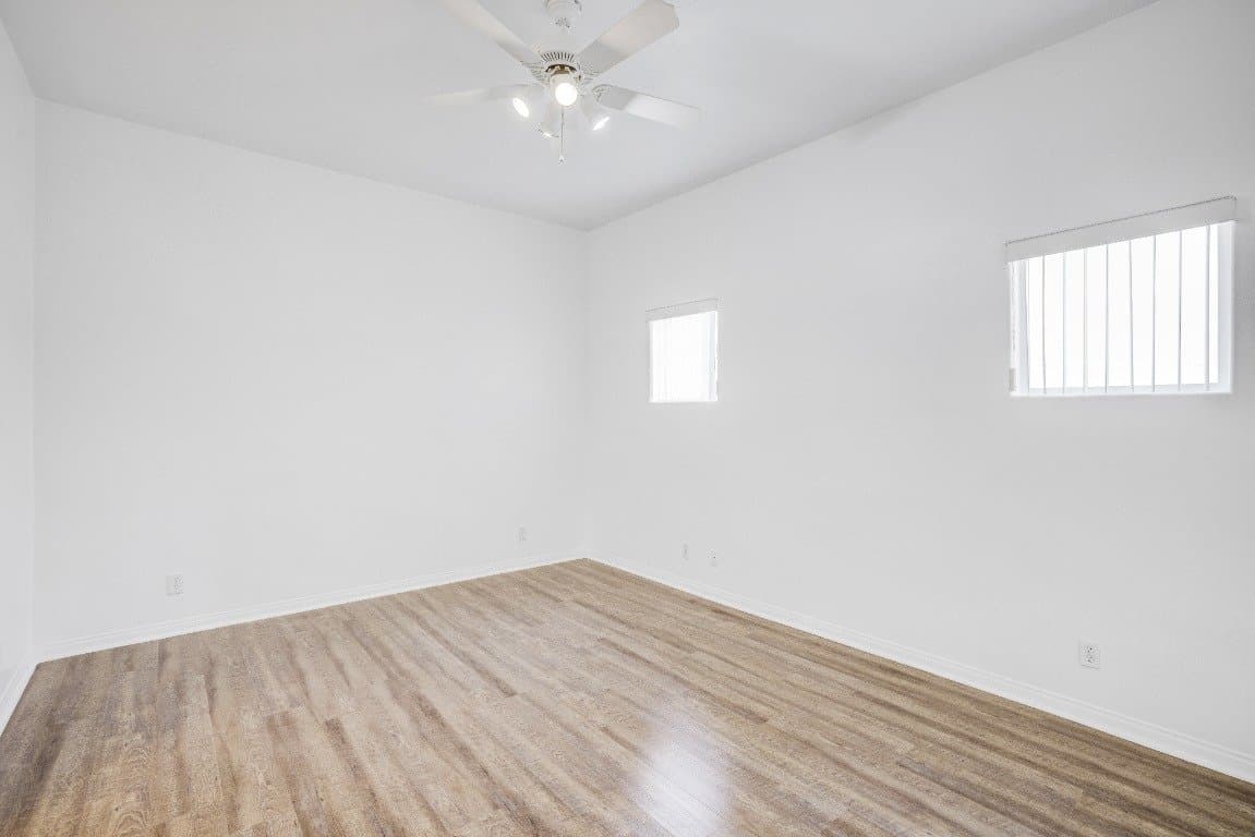 Bermuda Dunes Multiplex: 79821 Ave 42, Bermuda Dunes, CA 92203
