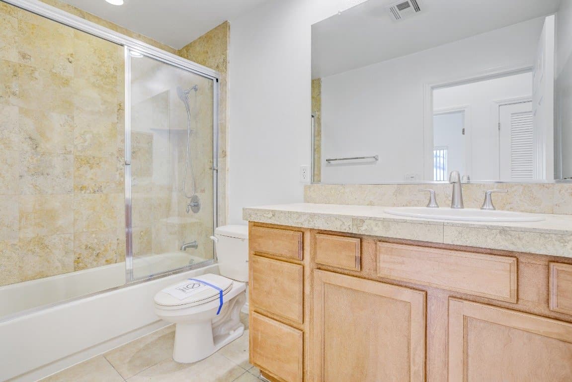 Bermuda Dunes Multiplex: 79821 Ave 42, Bermuda Dunes, CA 92203