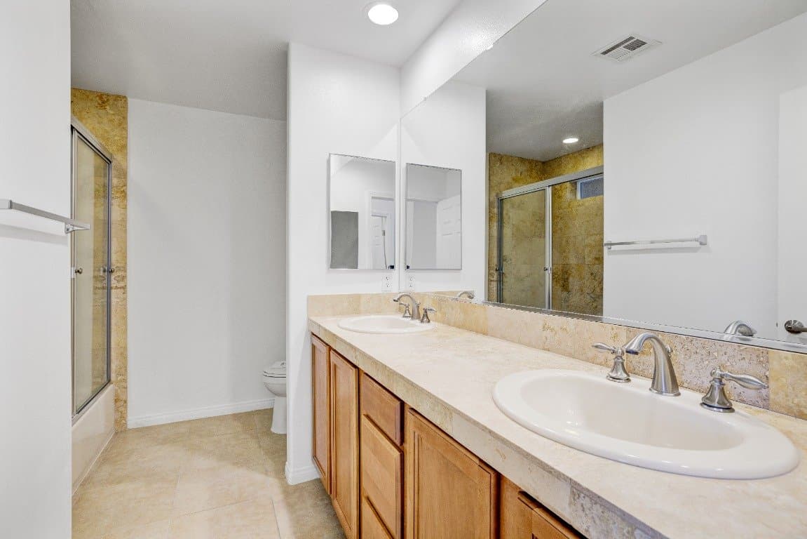 Bermuda Dunes Multiplex: 79821 Ave 42, Bermuda Dunes, CA 92203