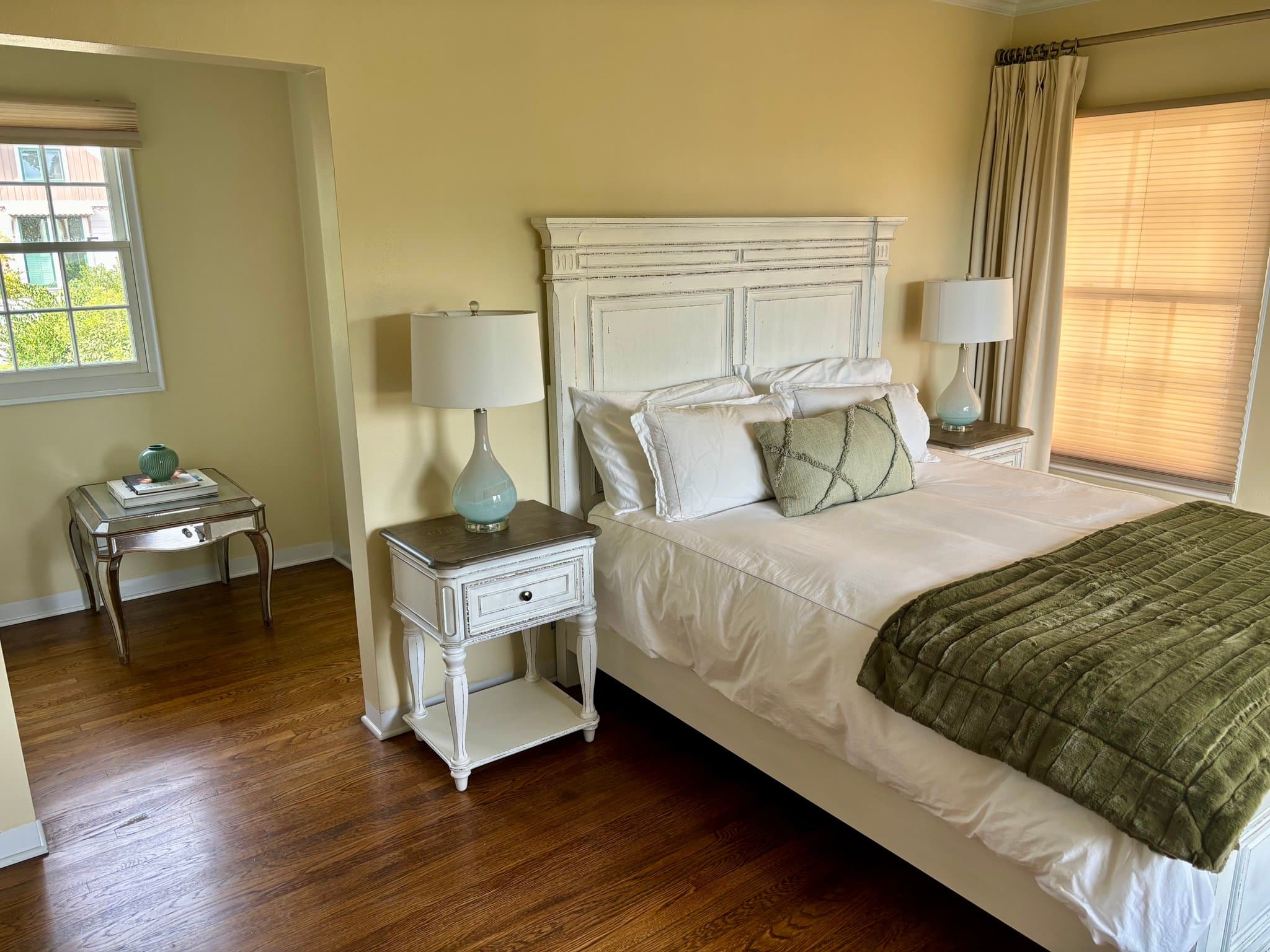 Santa Barbara House: 1712 Anacapa St
