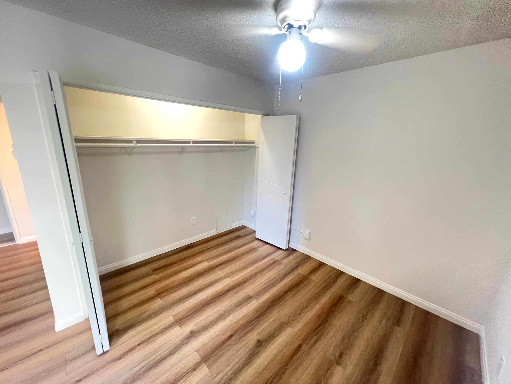Los Angeles Apartment: 11835-37 Dorothy St