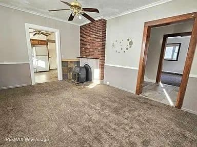 Saginaw House: 505 Yale St