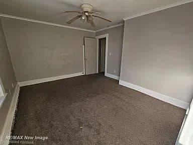 Saginaw House: 505 Yale St