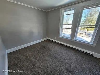 Saginaw House: 505 Yale St