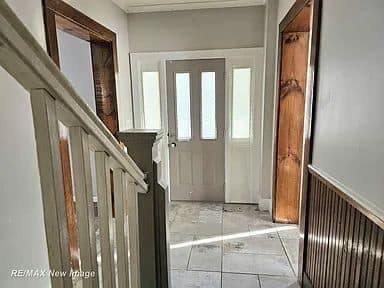 Saginaw House: 505 Yale St