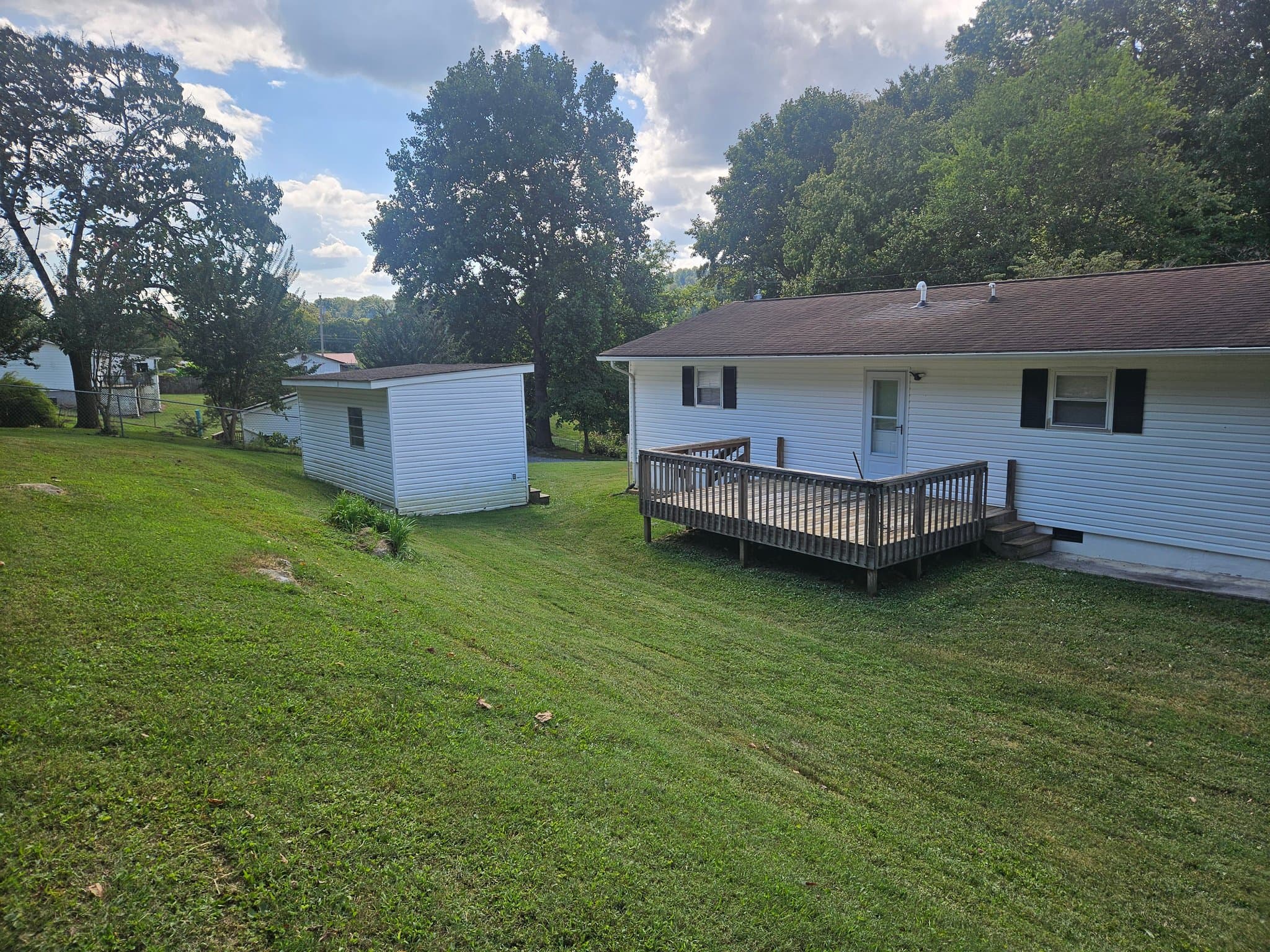 Johnson City House: 106 Cairo Dr