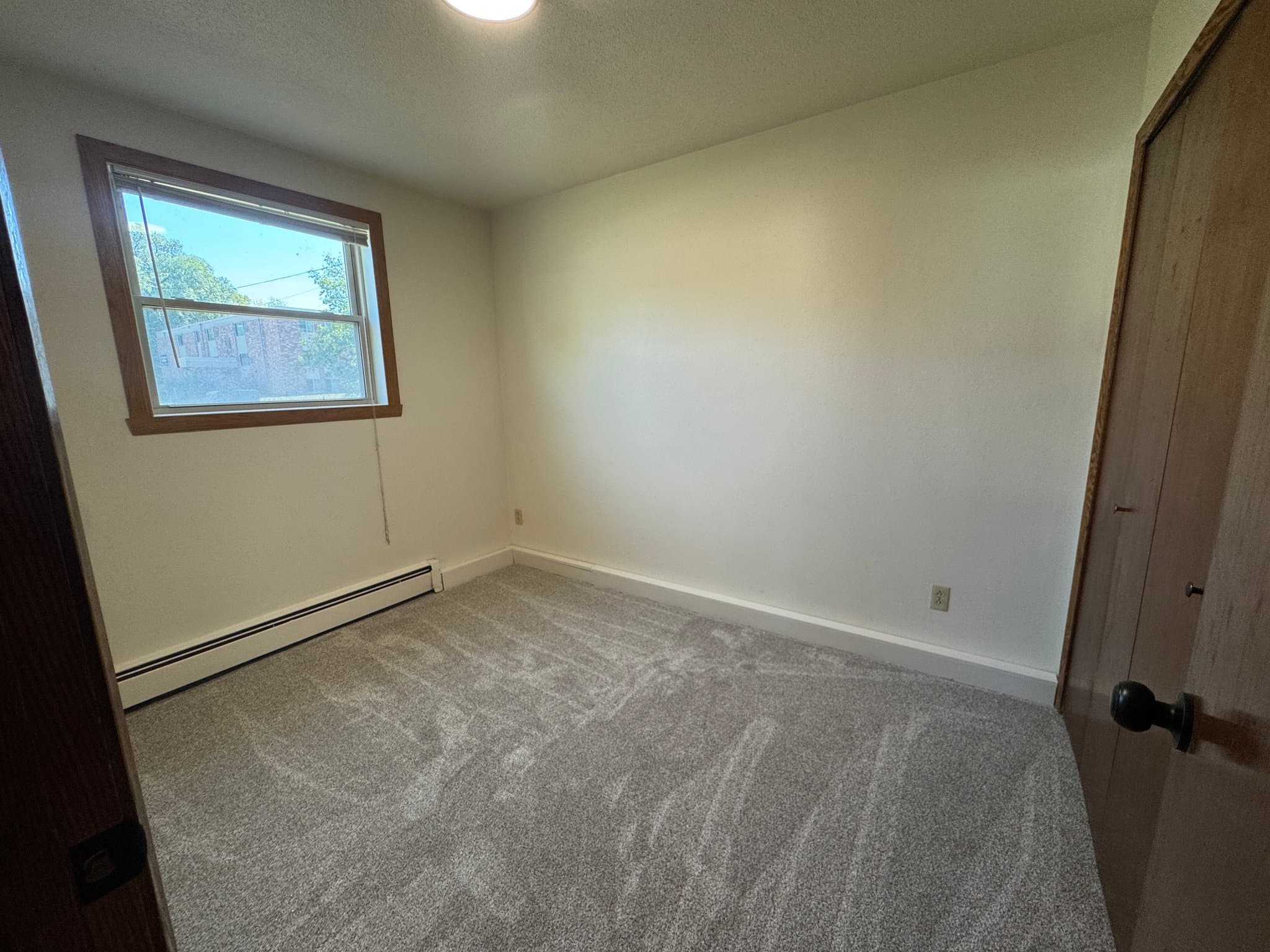 Moorhead Apartment: 906 8th Street South