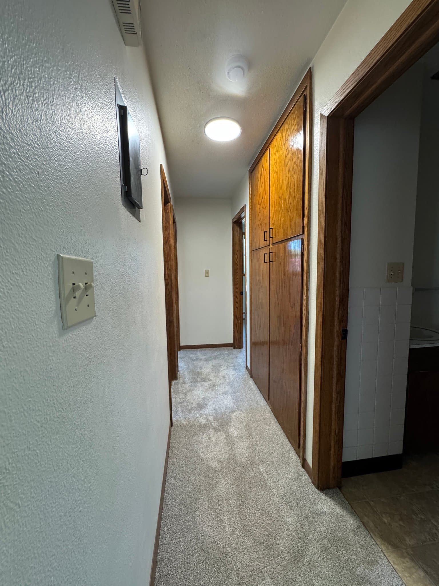 Moorhead Apartment: 906 8th Street South
