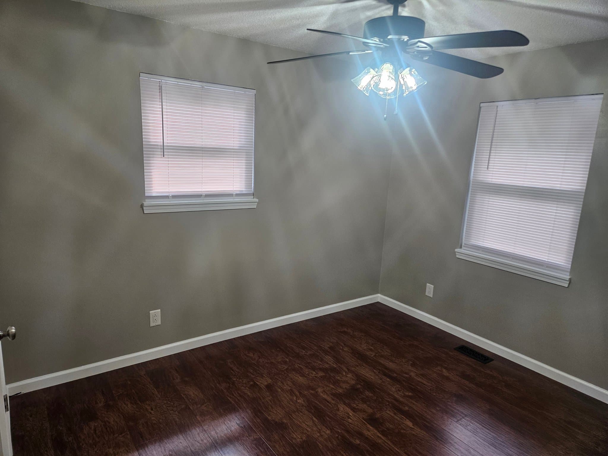 Johnson City House: 106 Cairo Dr