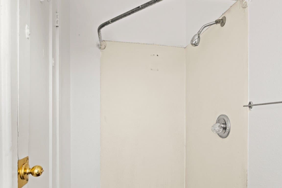 Modesto Apartment: 1323 Monterey Ave, Modesto, CA 95354