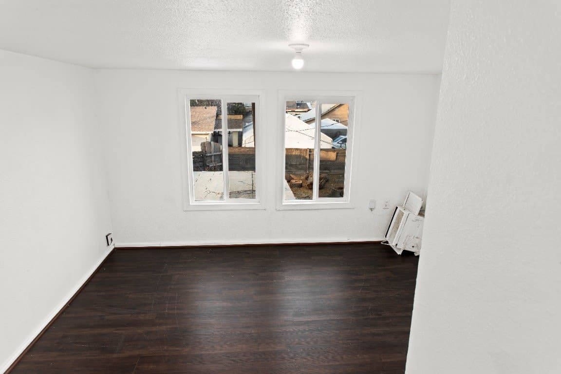 Modesto Apartment: 1323 Monterey Ave, Modesto, CA 95354