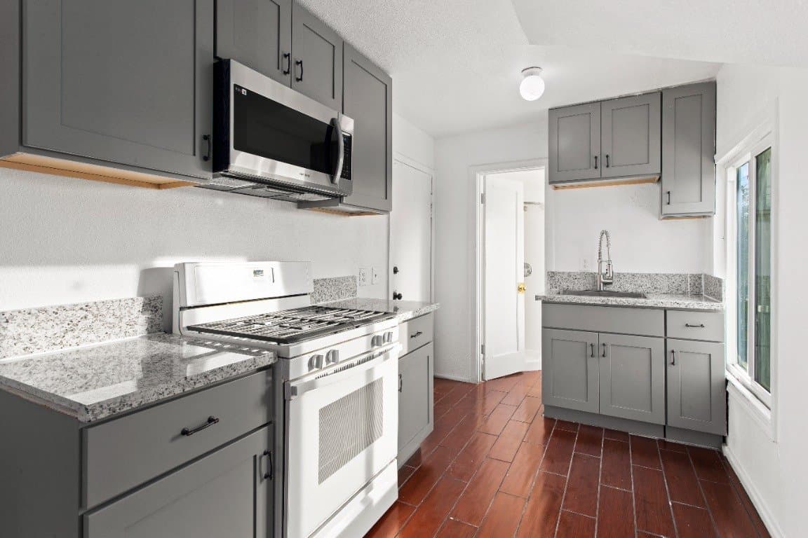 Modesto Apartment: 1323 Monterey Ave, Modesto, CA 95354