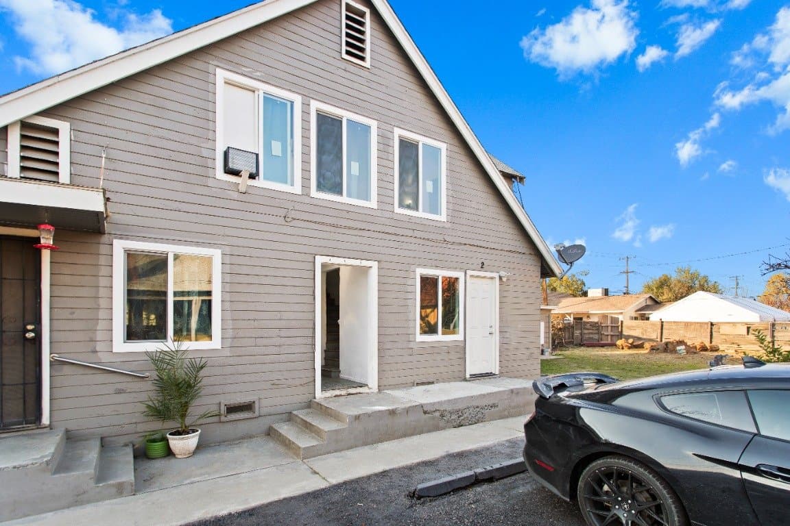Modesto Apartment: 1323 Monterey Ave, Modesto, CA 95354