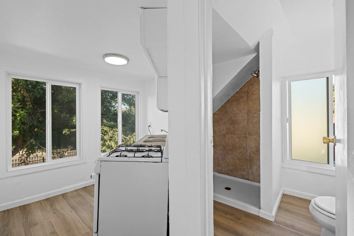 Modesto Apartment: 1323 Monterey Ave, Modesto, CA 95354