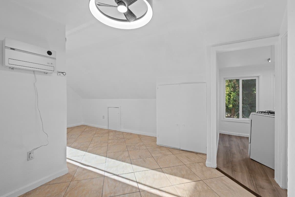 Modesto Apartment: 1323 Monterey Ave, Modesto, CA 95354