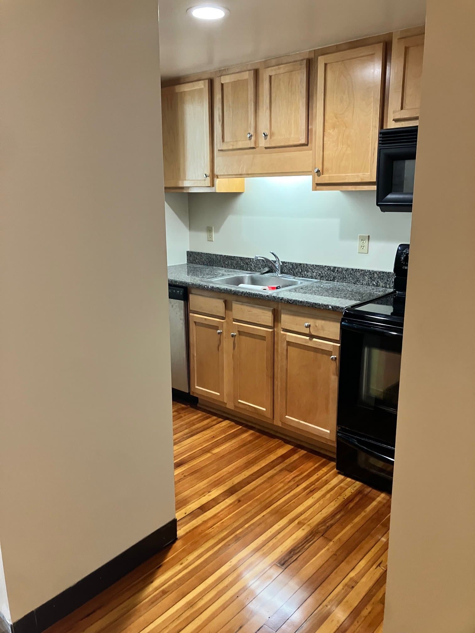 Troy Townhome: 212 Third Street