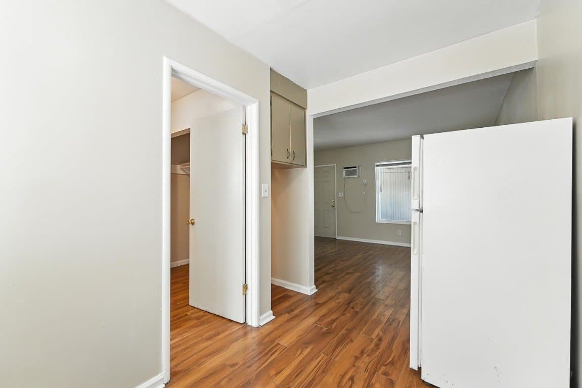 Merced Apartment: 132 W 18th St, Merced, CA 95340