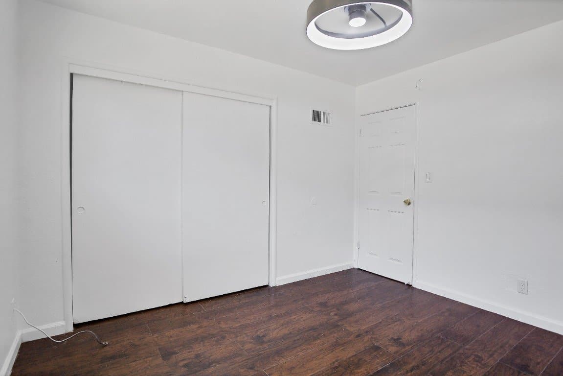 Merced Apartment: 132 W 18th St, Merced, CA 95340