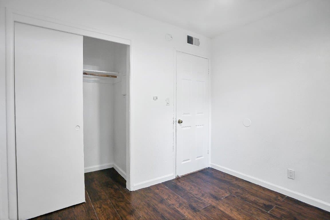 Merced Apartment: 132 W 18th St, Merced, CA 95340
