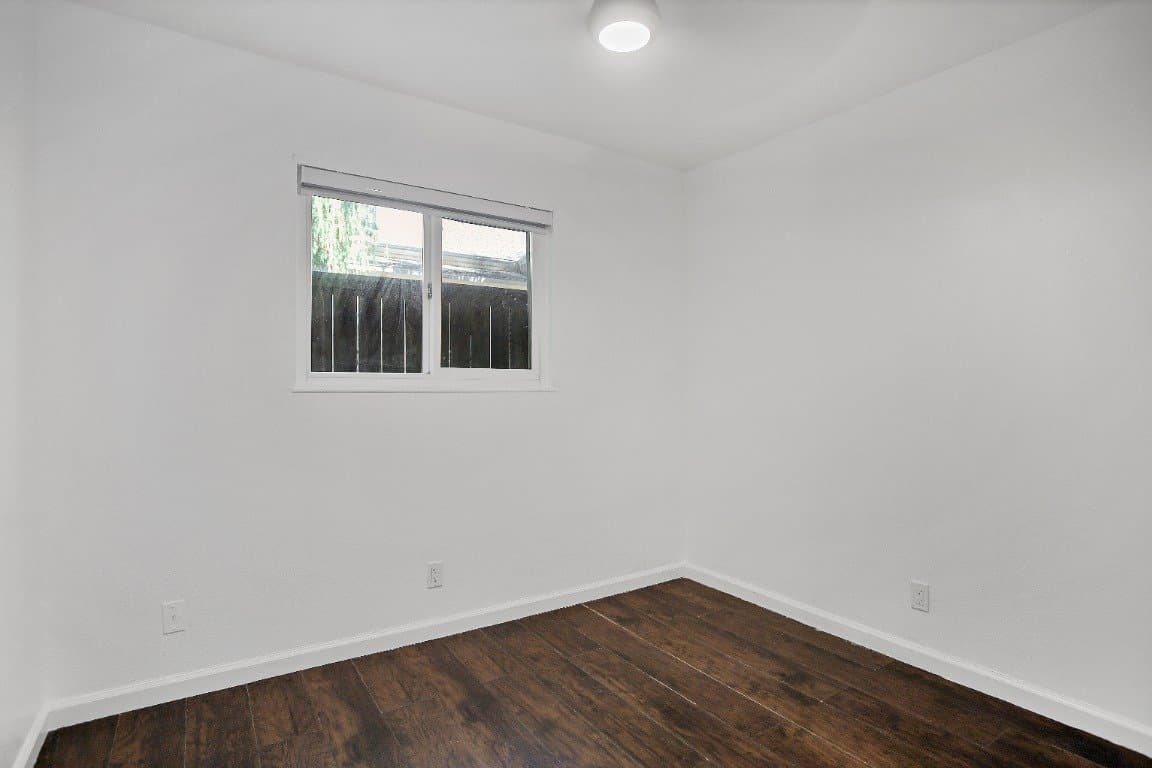 Merced Apartment: 132 W 18th St, Merced, CA 95340