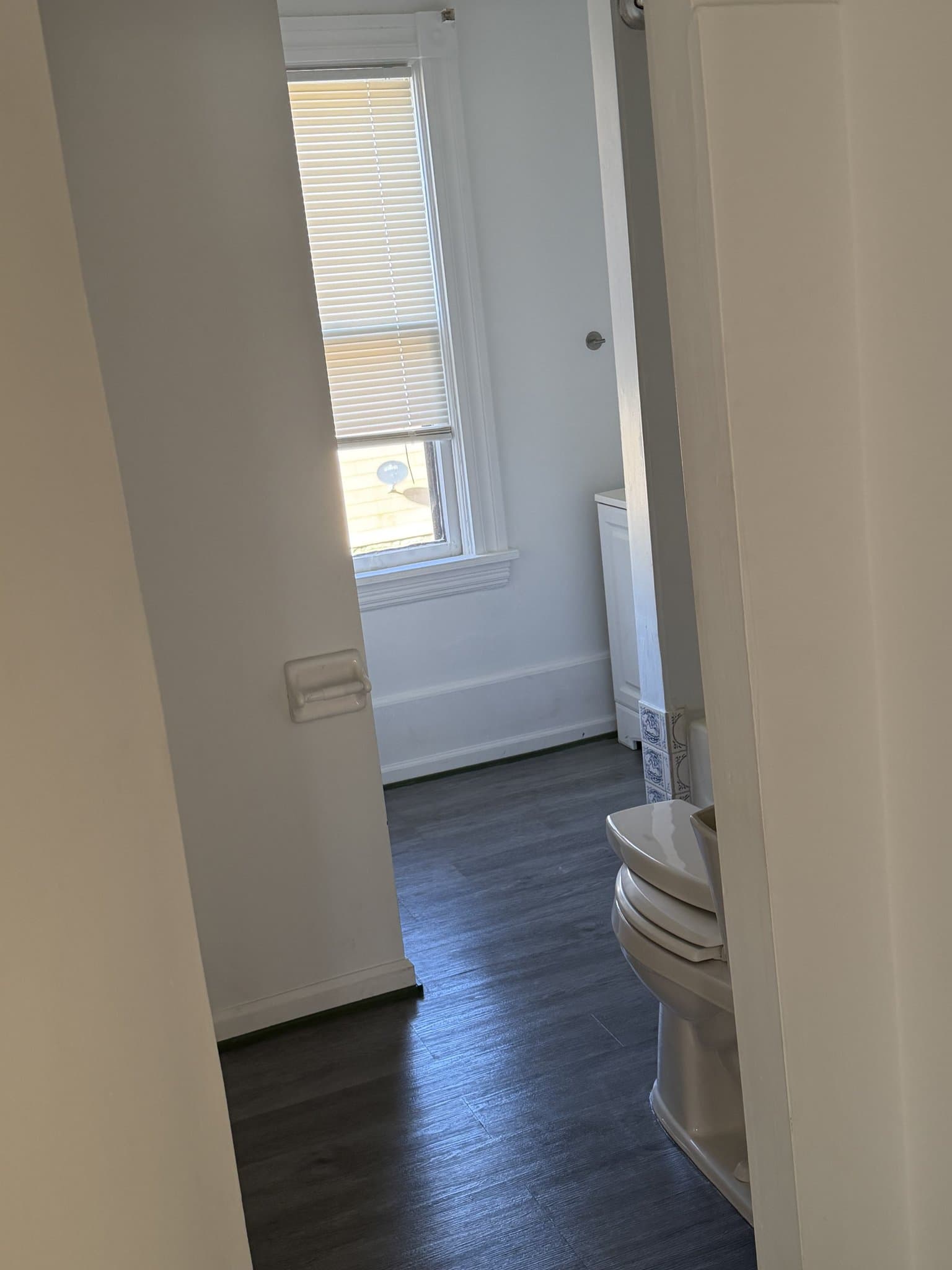 minneapolis Multiplex: 1517 11TH AVE S apt # 1