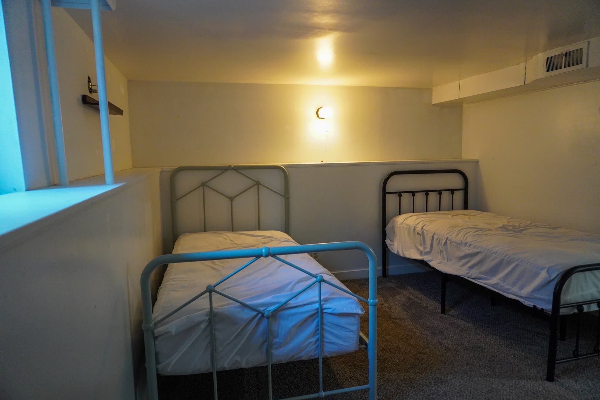 Provo House: 778 E 150 S