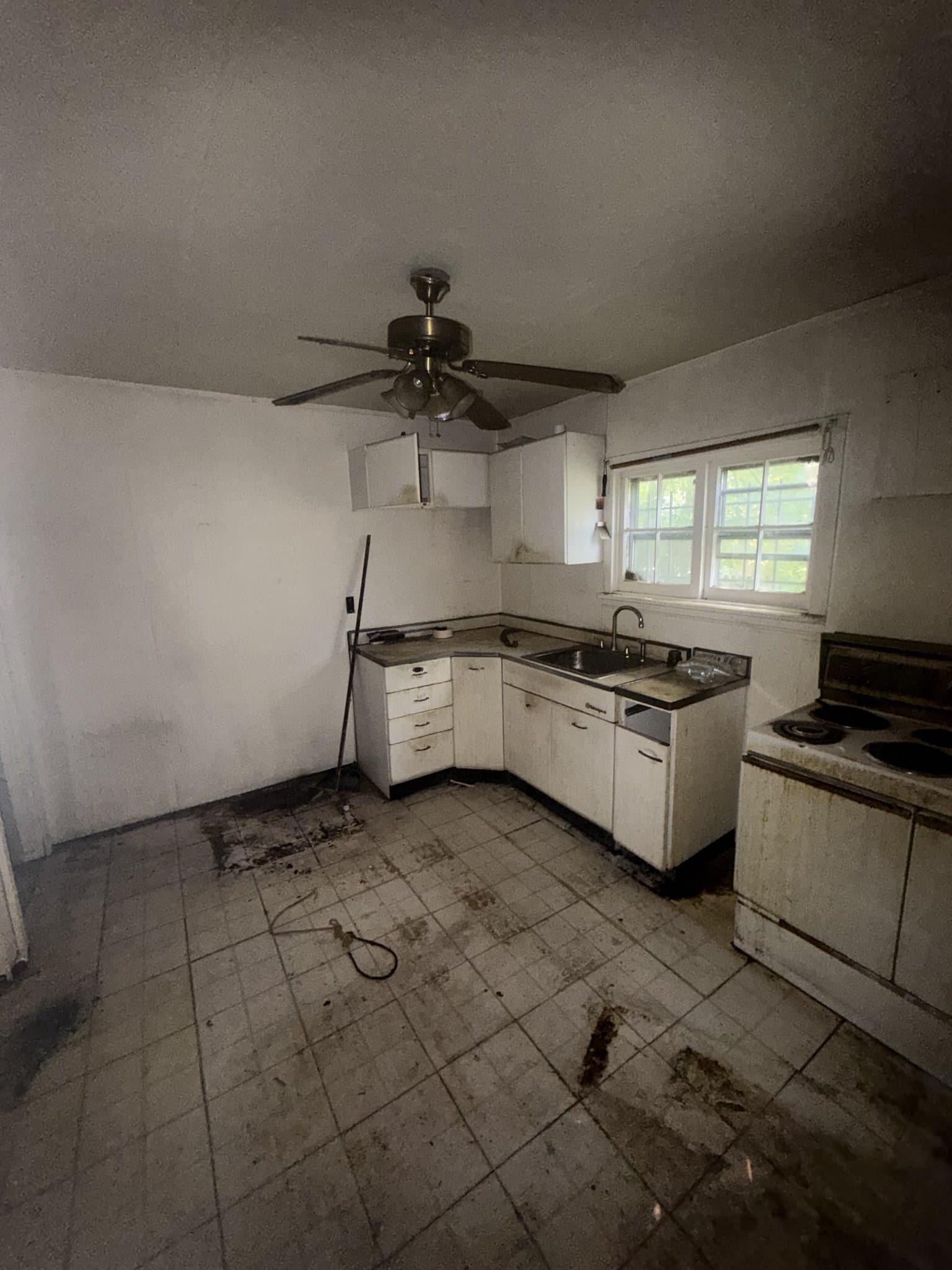 East St. Louis House: 3511 Converse Ave.