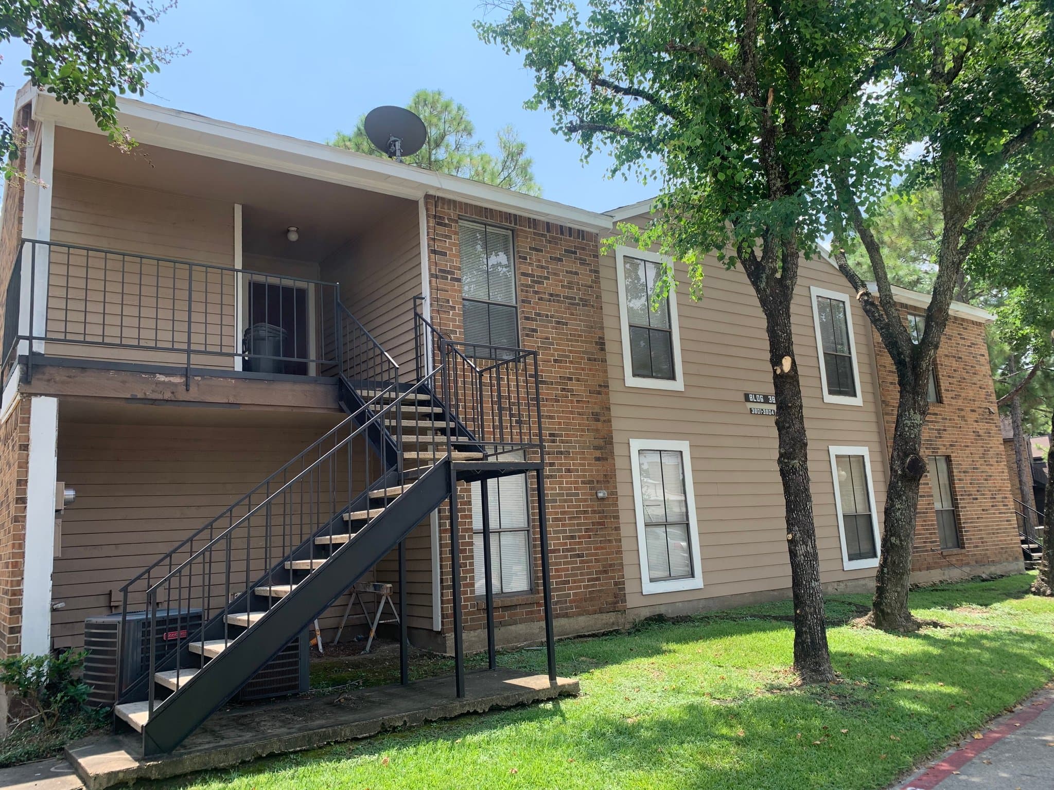 Houston Apartment: 7200 tc jester blvd