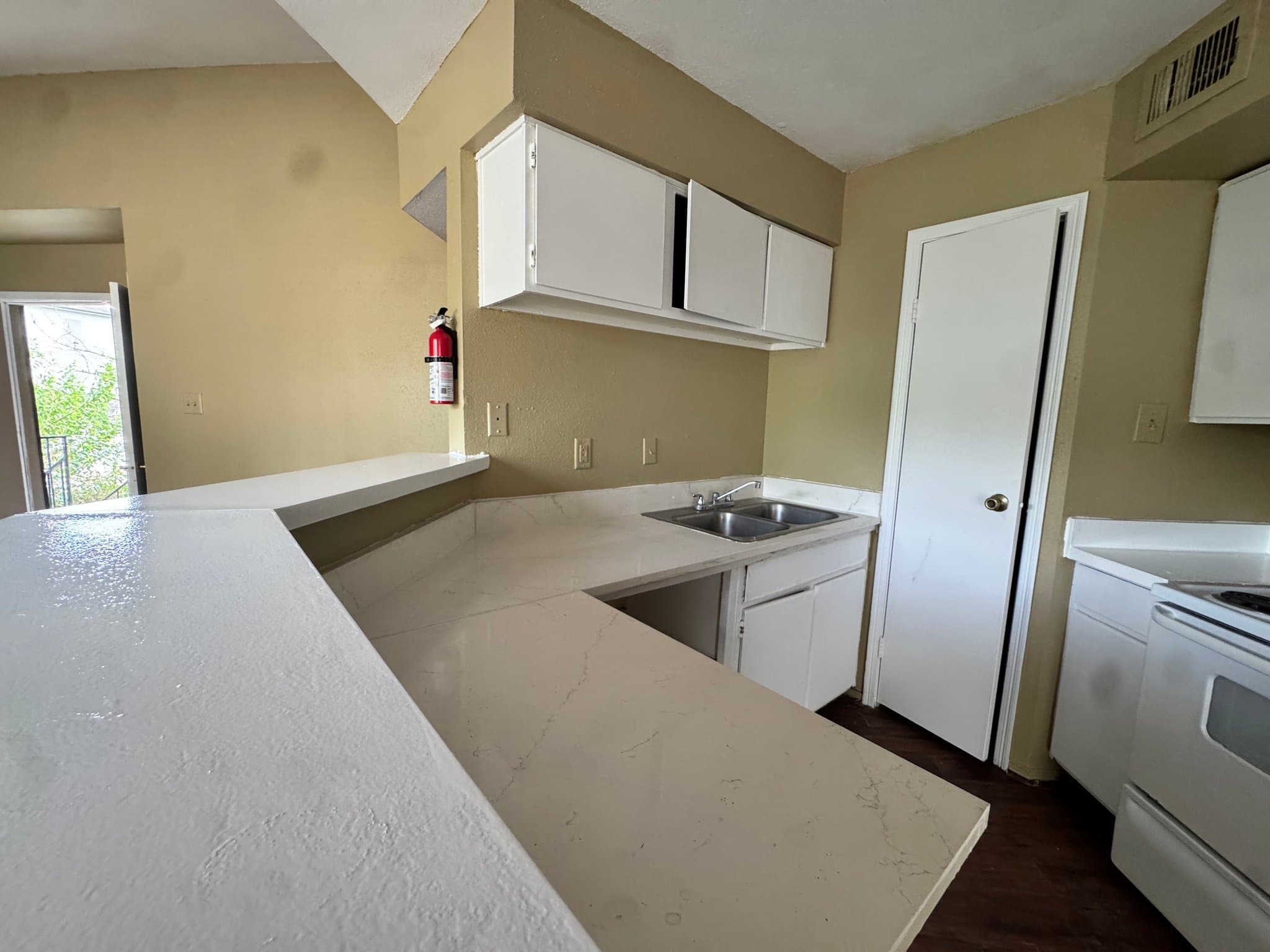Houston Apartment: 7200 tc jester blvd