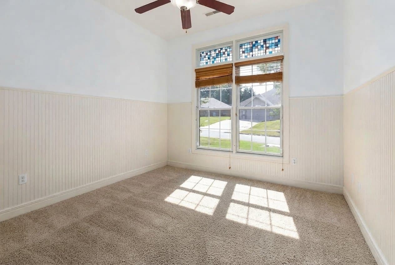 Hollister House: 185 Stoney Pointe Drive