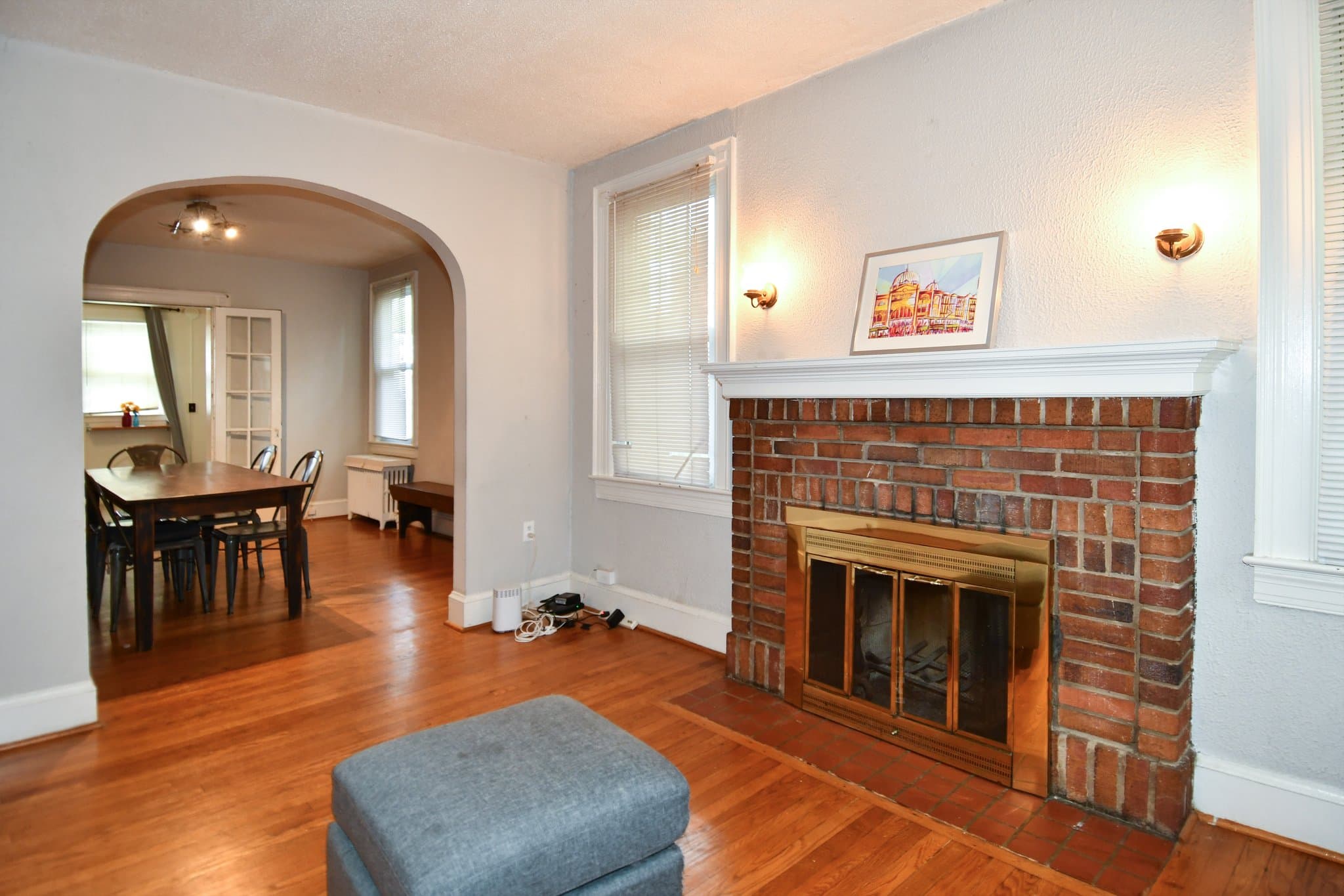 Washington Townhome: 4210 10th Street NE