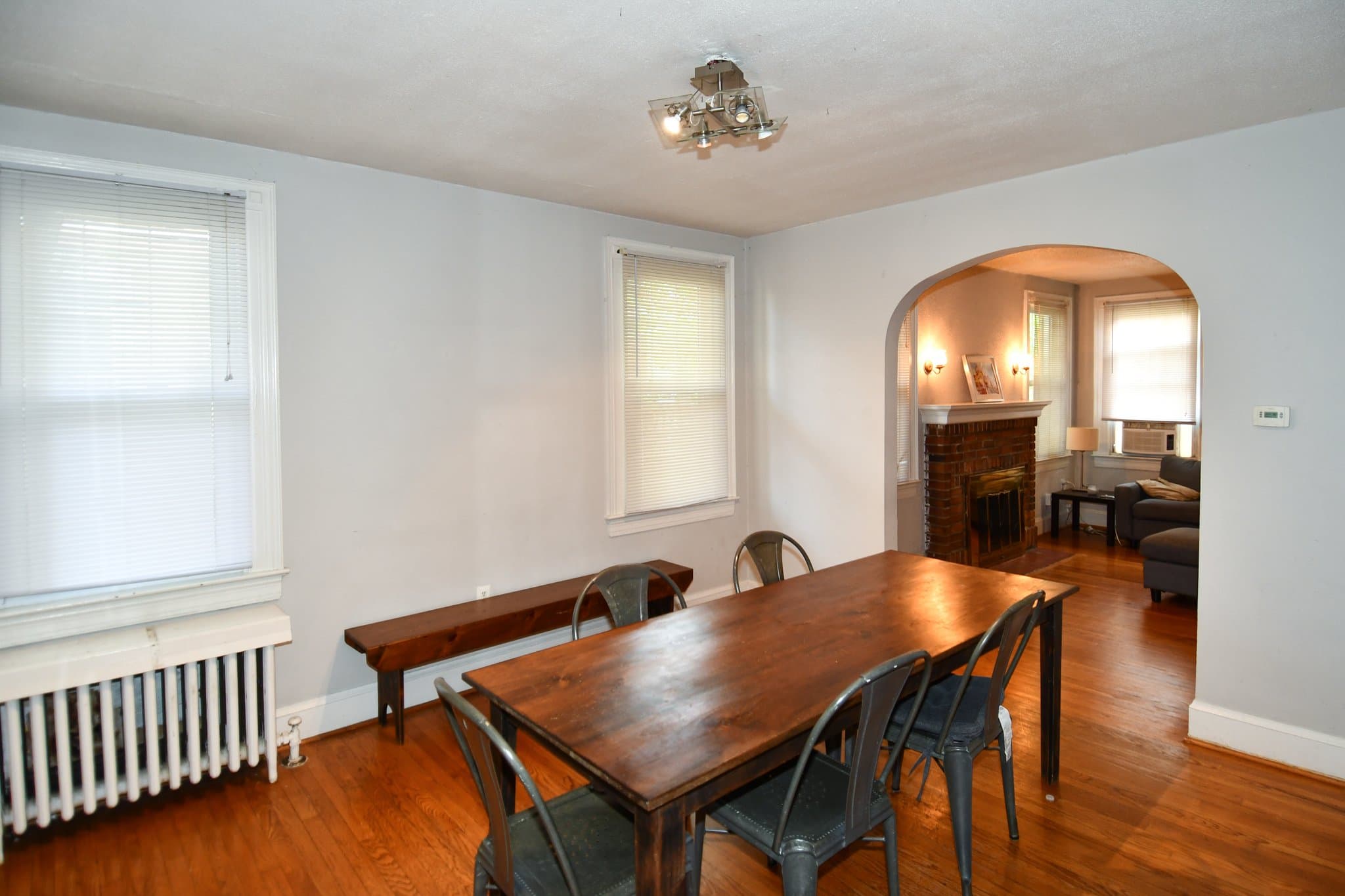 Washington Townhome: 4210 10th Street NE