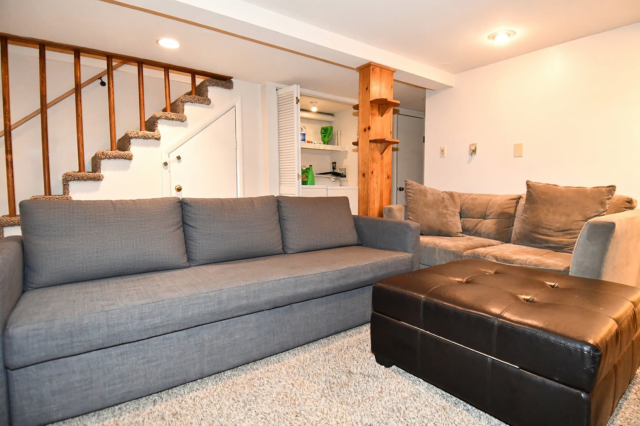 Washington Townhome: 4210 10th Street NE