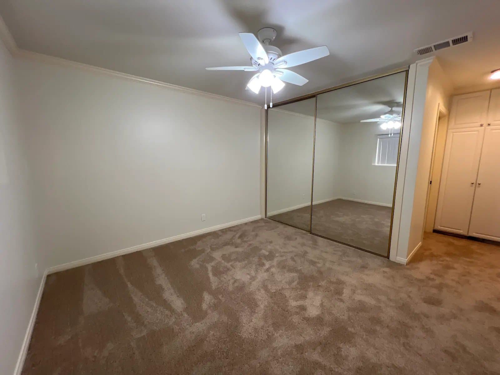 Burbank Apartment: 625 E. Cypress