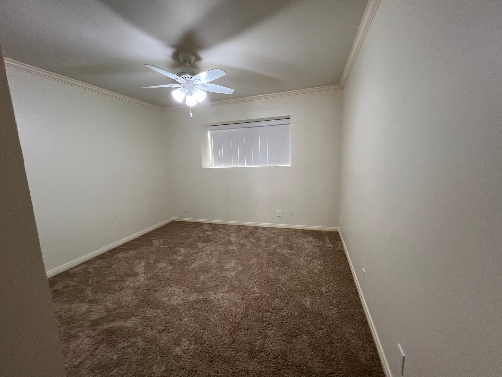 Burbank Apartment: 625 E. Cypress