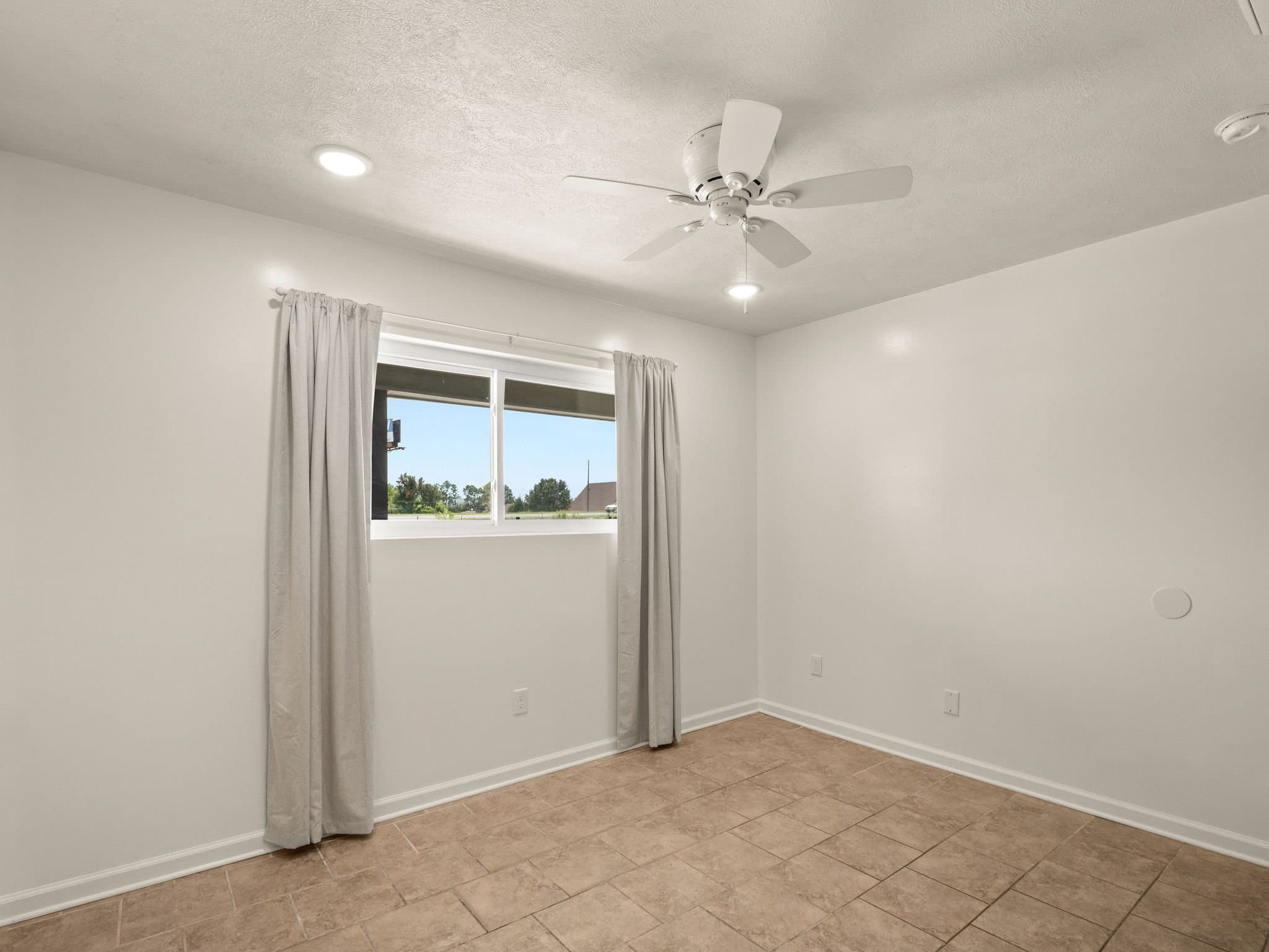 Lake Charles Apartment: 3322 Kingham St