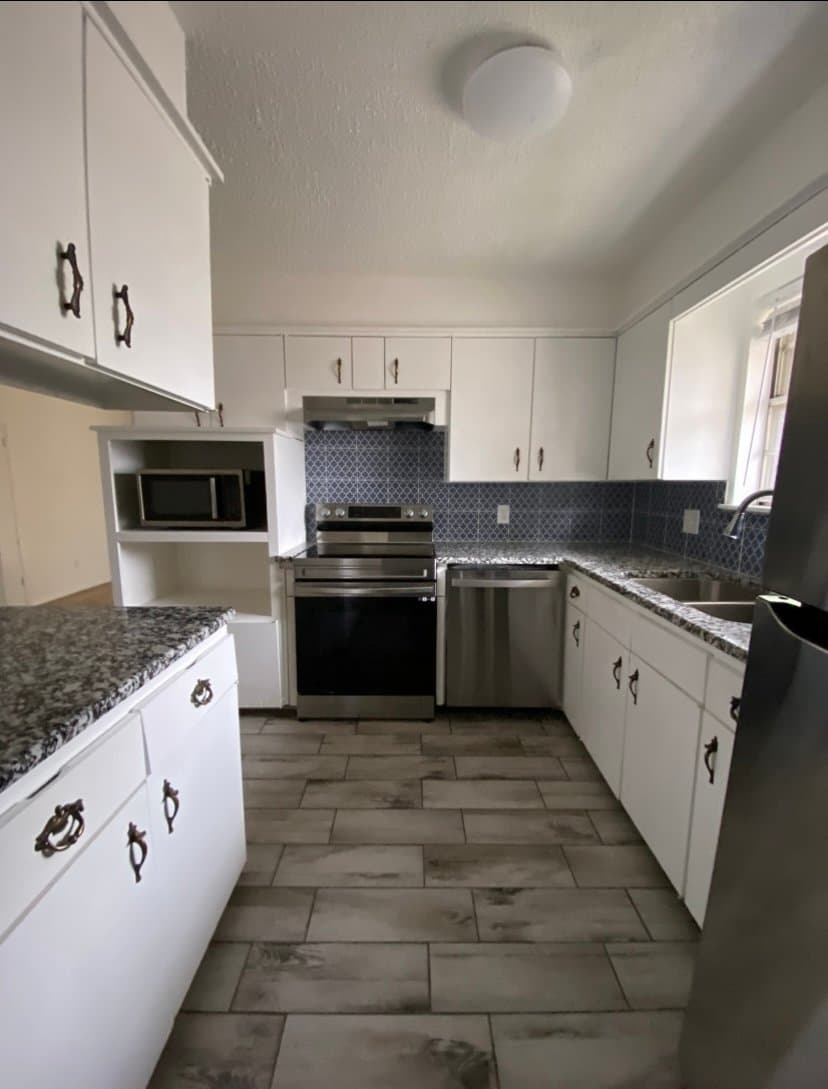 Oklahoma City House: 7105 S Mckinley Ave