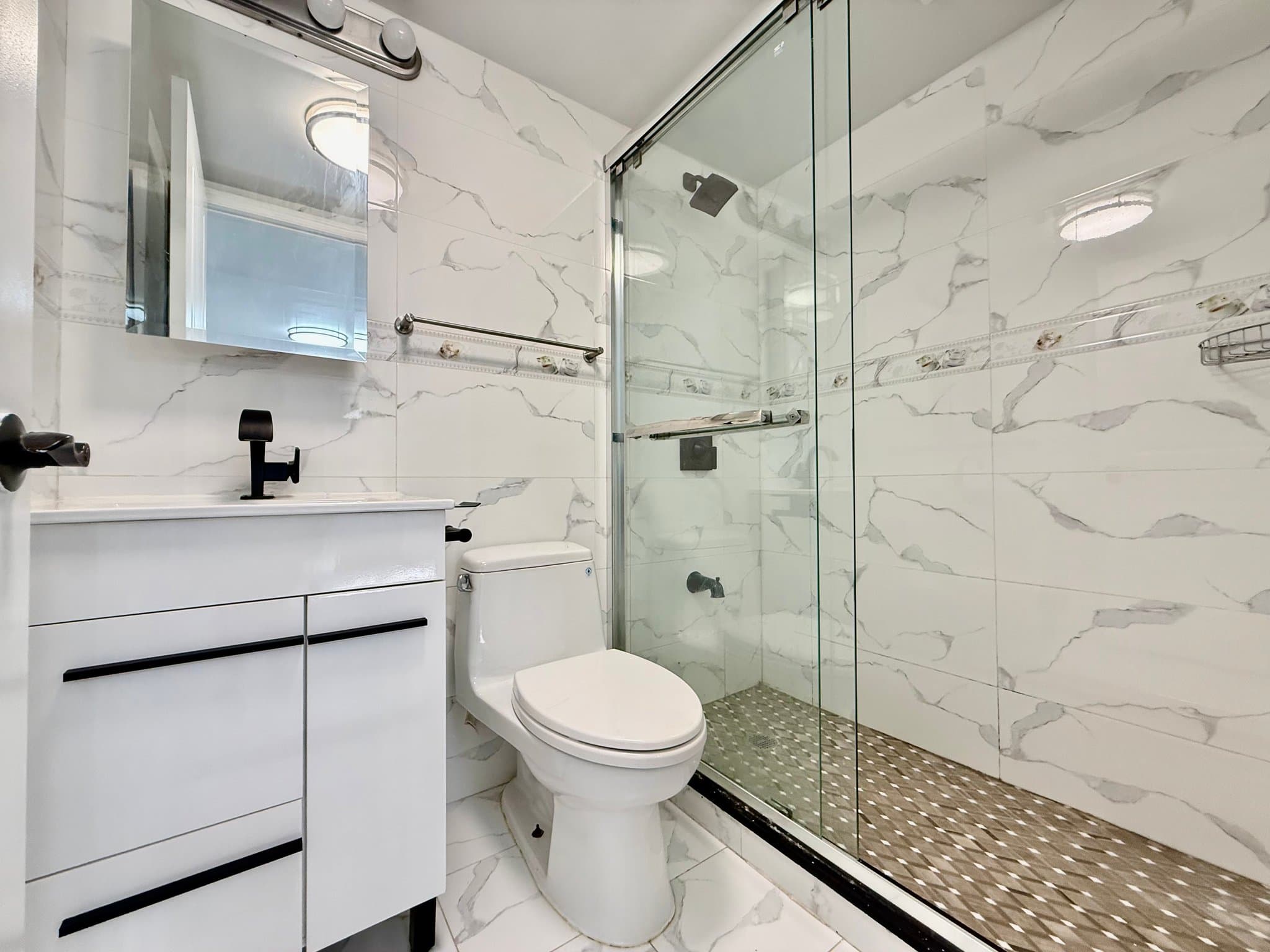 College point Townhome: 13-11 123rd Street