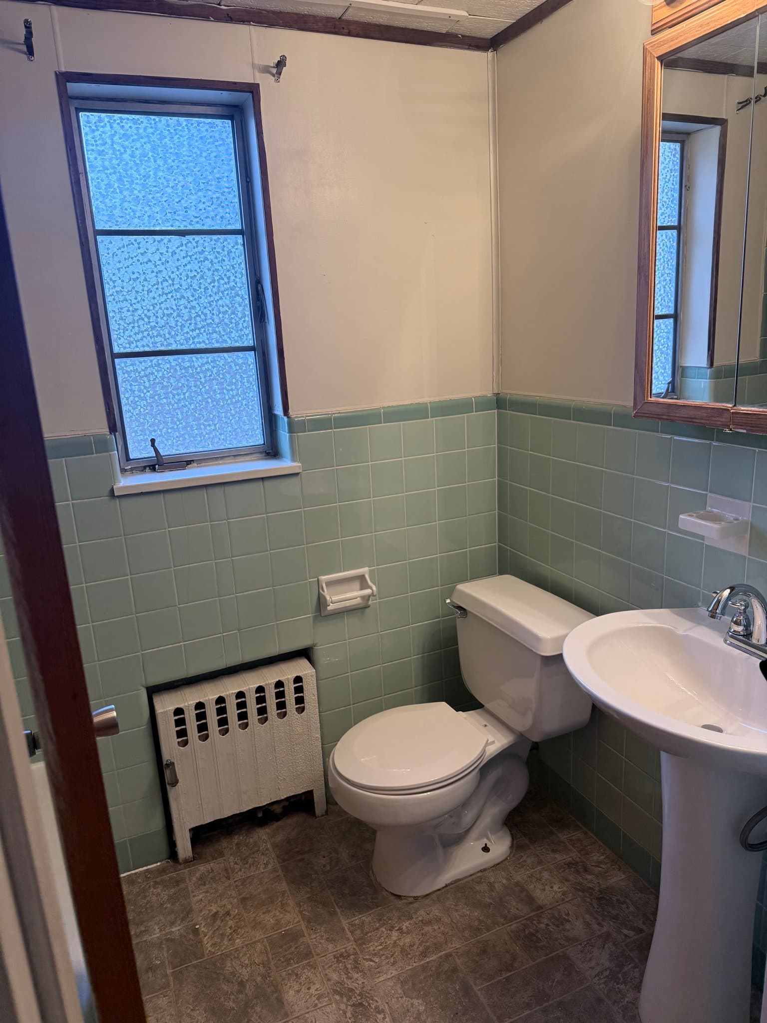 State College Apartment: 1012 S Pugh St