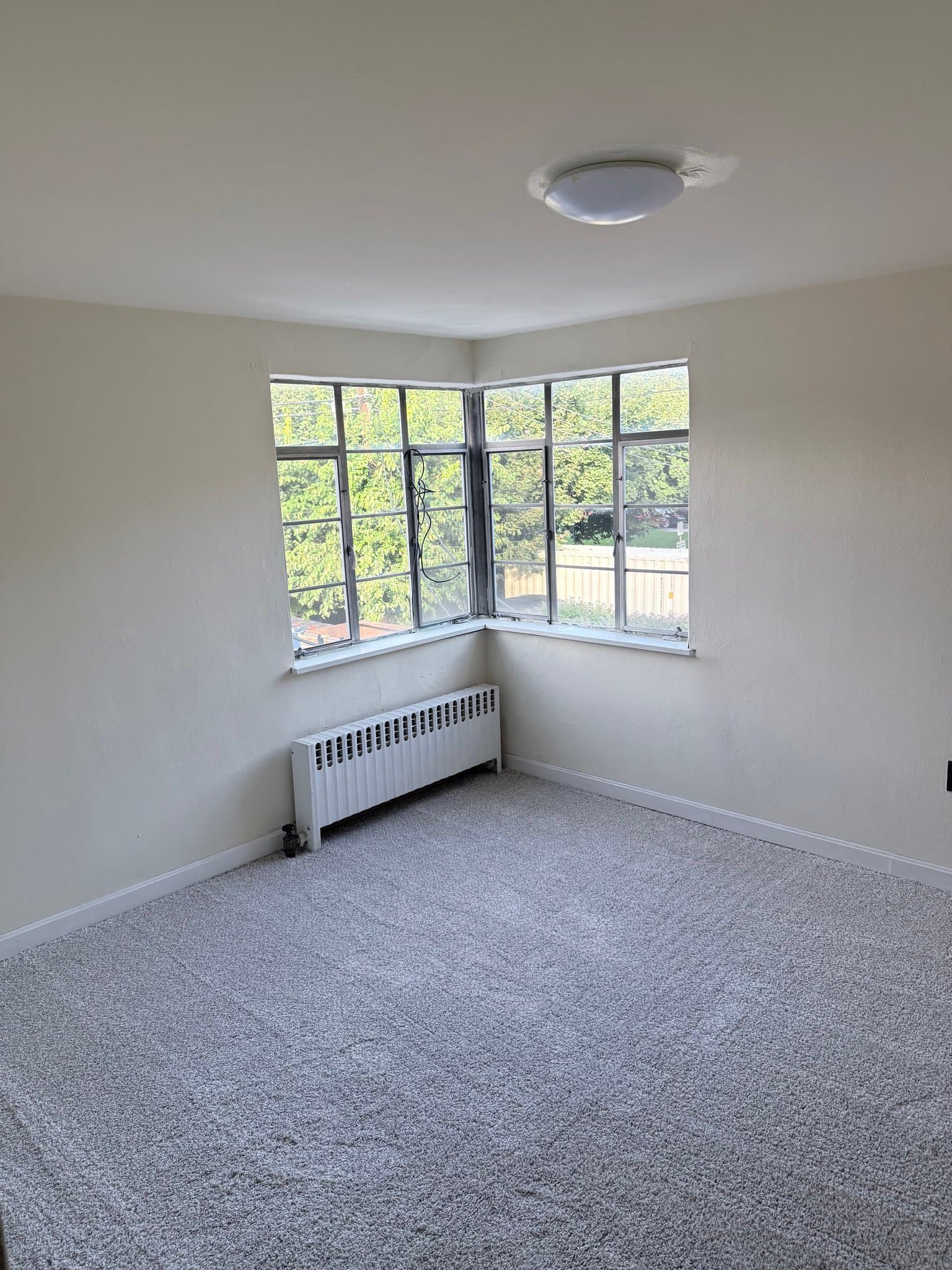 State College Apartment: 1012 S Pugh St