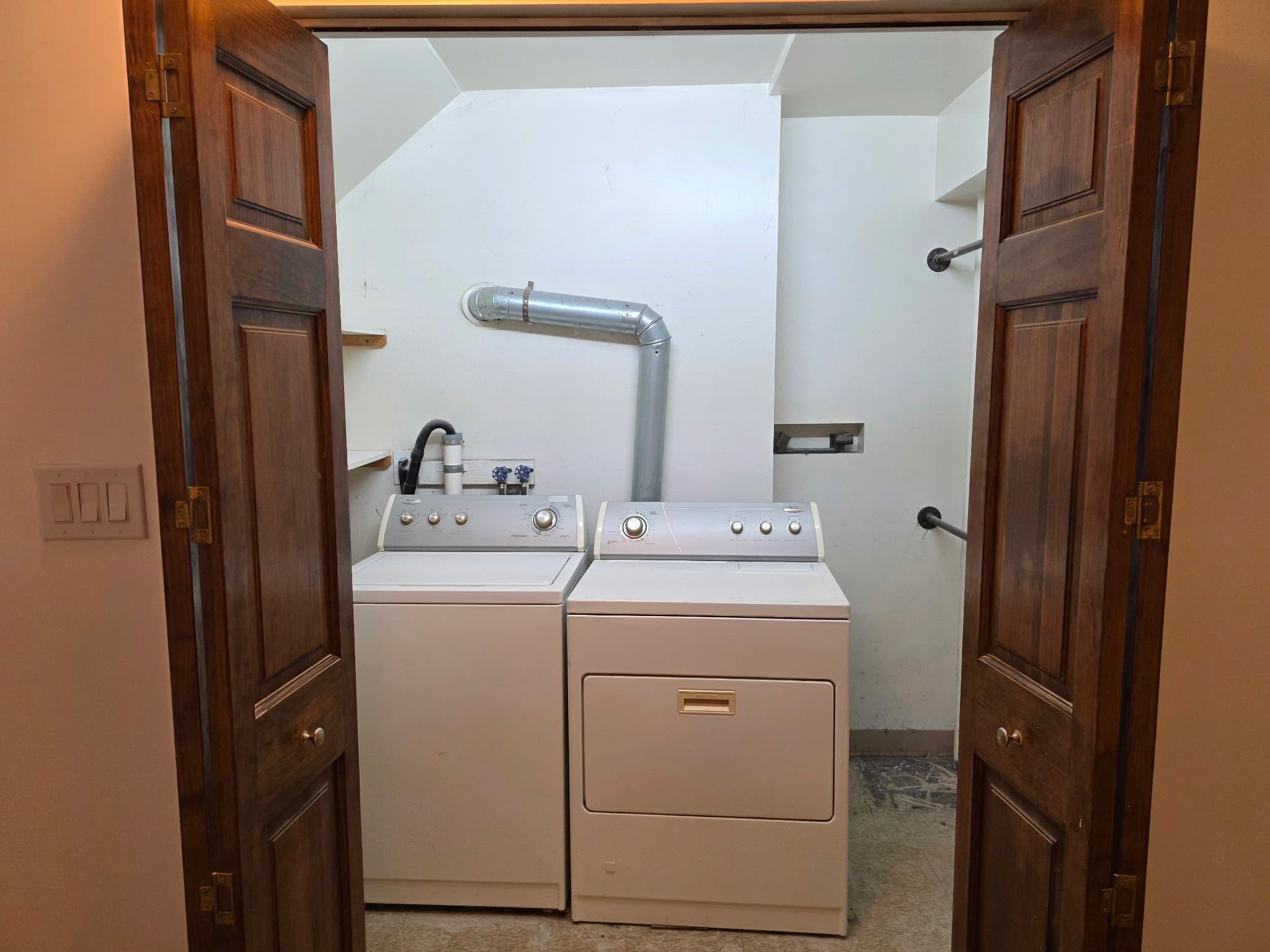 Bayside Townhome: 40-17 215th Place