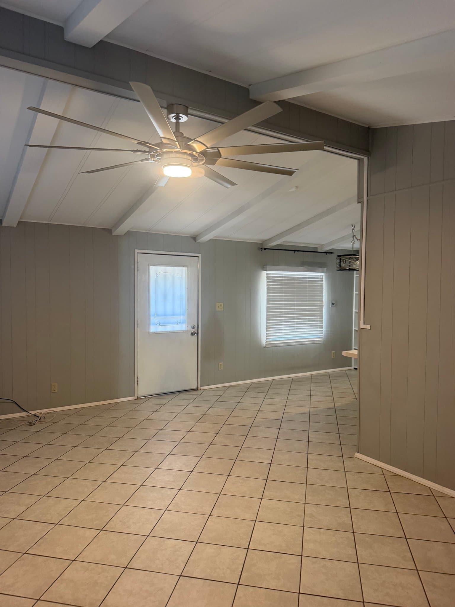 Yuma House: 24 W Rio Colorado Dr