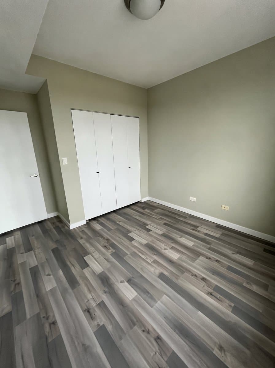 Chicago Condo: 3550 W Montrose Ave