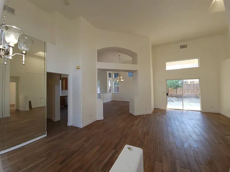 Fresno House: 5797 W Decatur Ave
