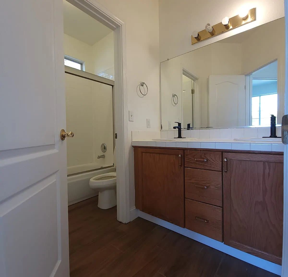 Fresno House: 5797 W Decatur Ave