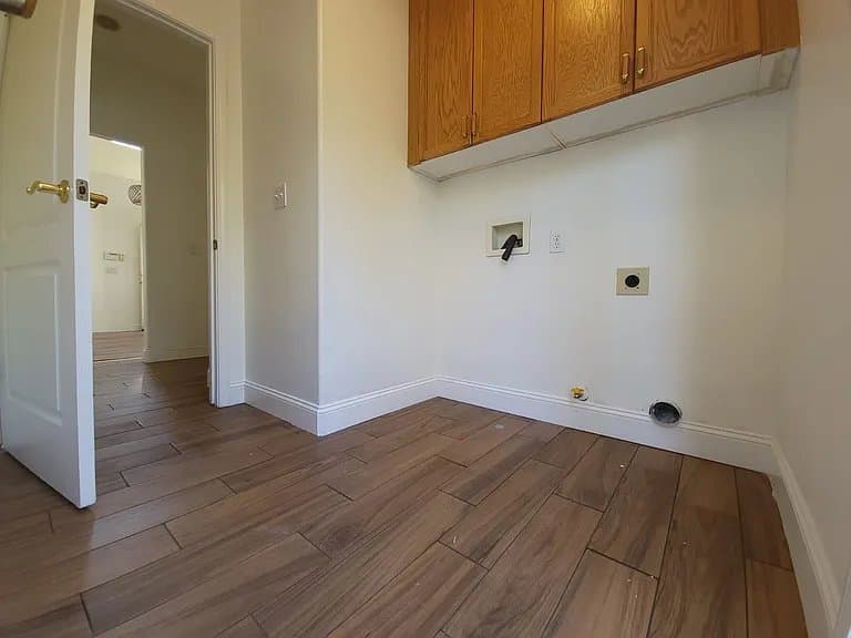 Fresno House: 5797 W Decatur Ave