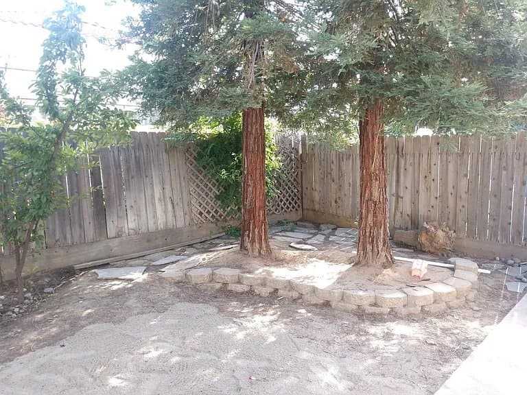 Fresno House: 5797 W Decatur Ave