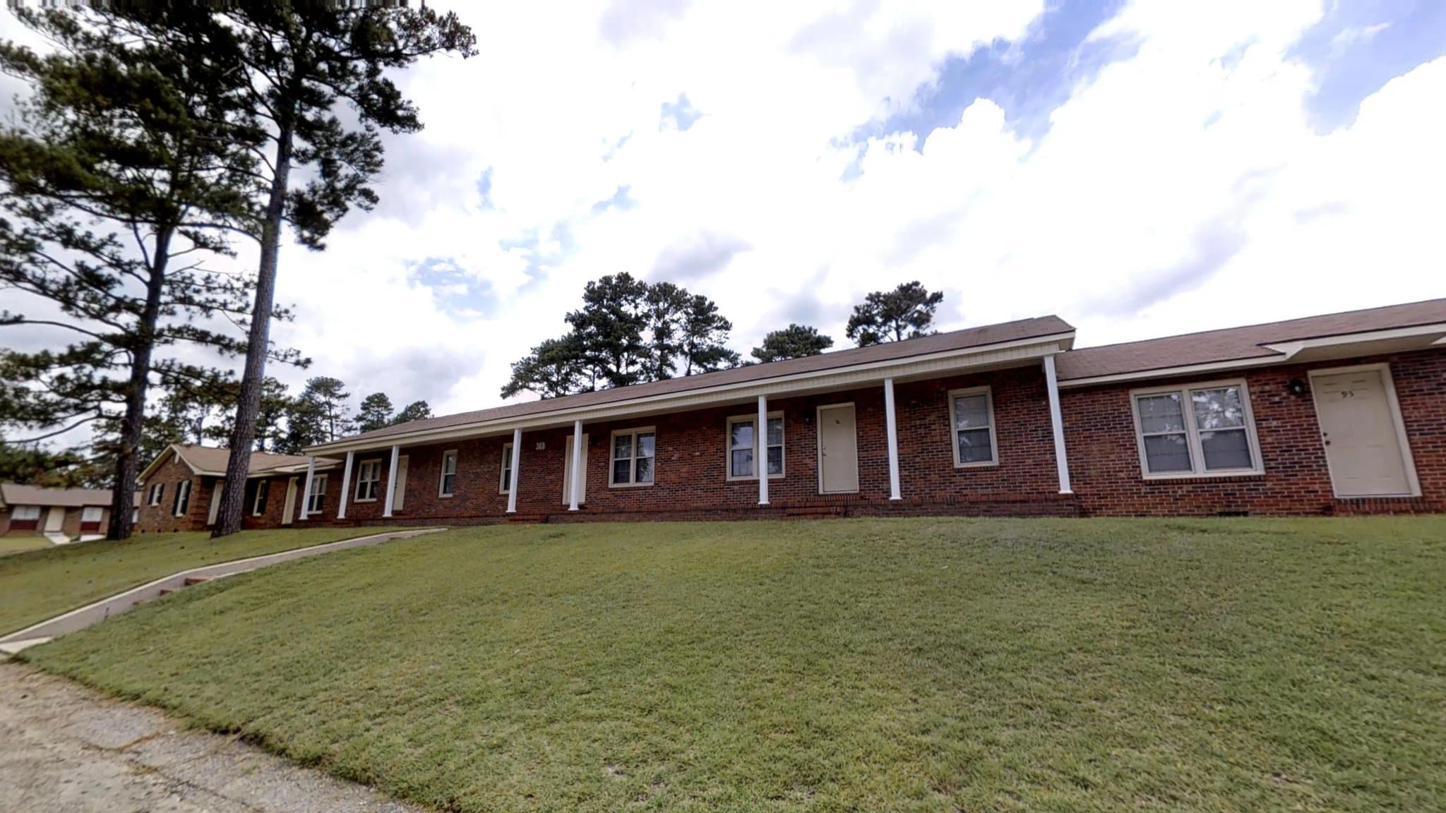 Fayetteville Apartment: 279 Crabapple Circle