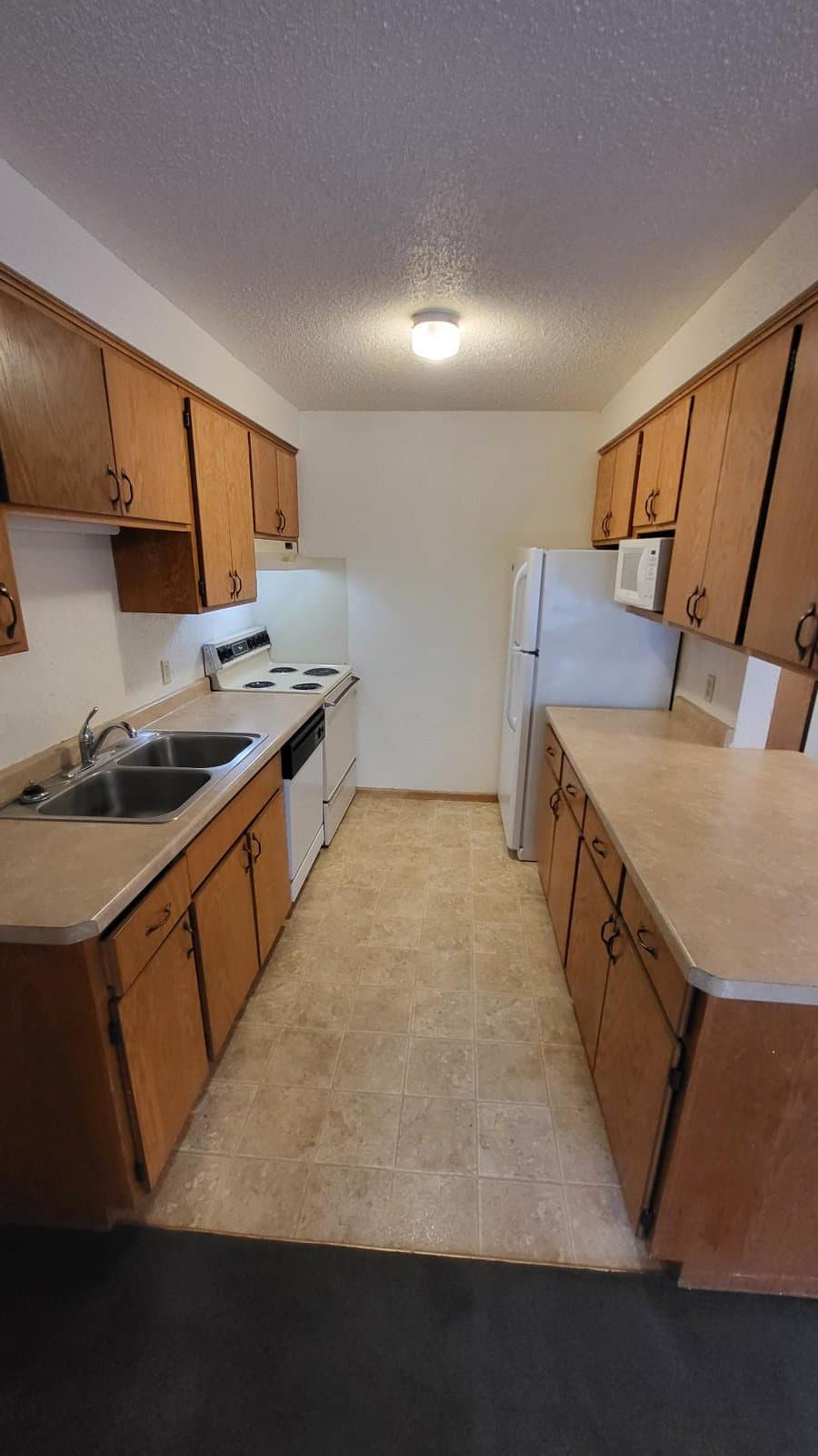 St Cloud Apartment: 819 6th ave s